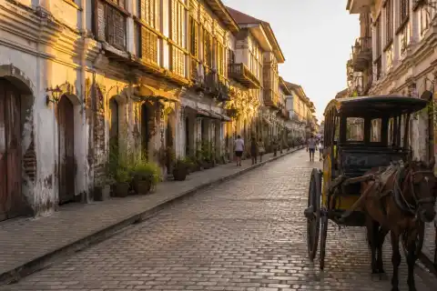 Calle Crisologo heritage street in Vigan at golden hour