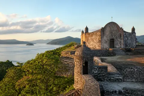 Fort Santa Isabel overlooking Taytay Bay